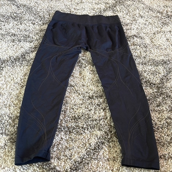 Gymshark Leggings - Picture 2 of 3